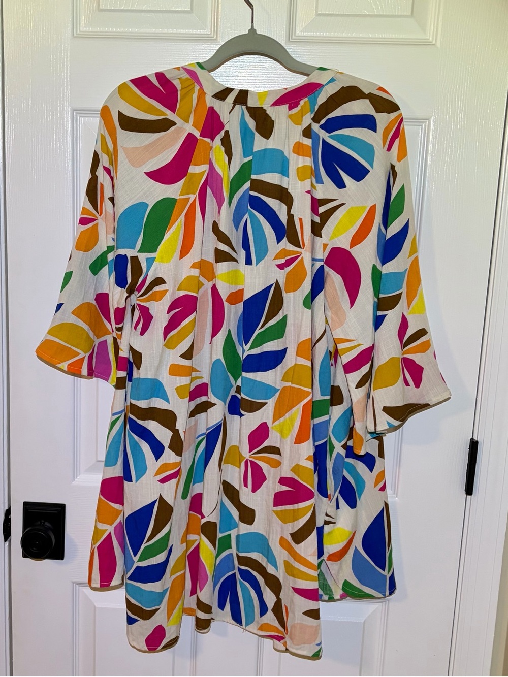 Tabitha Brown Bold Vibrant Multicolor Palm Print Cover Up. Size Large - Picture 5 of 7